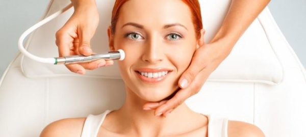 Microdermabrasion Exfoliating face treatment